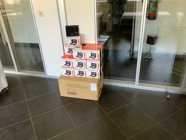 Alarm klok met oplaadfunctie (36x) - afbeelding 1 van  2