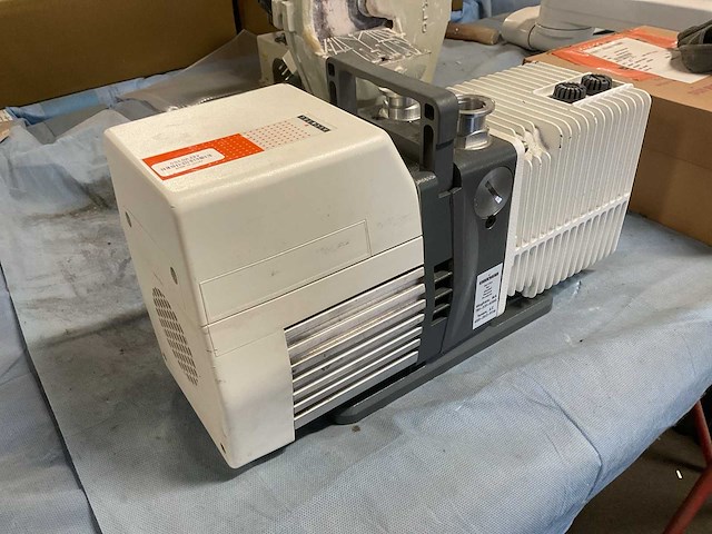 Alcatel pascal 2010 sd vacuum pomp - afbeelding 2 van  6