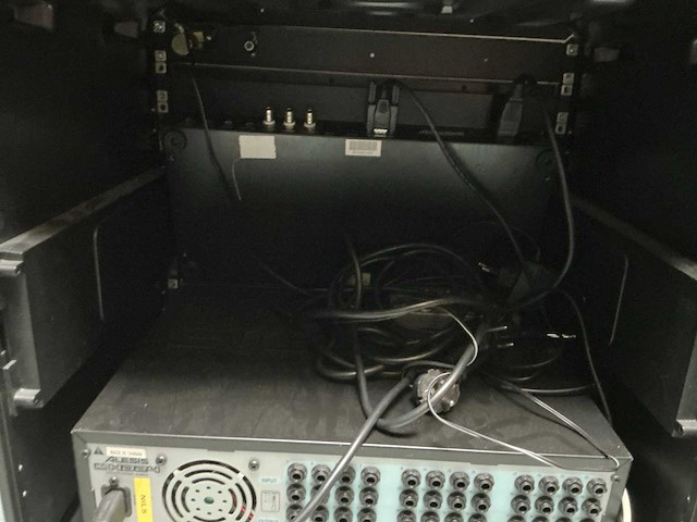 Alesis - recorder - afbeelding 6 van  6