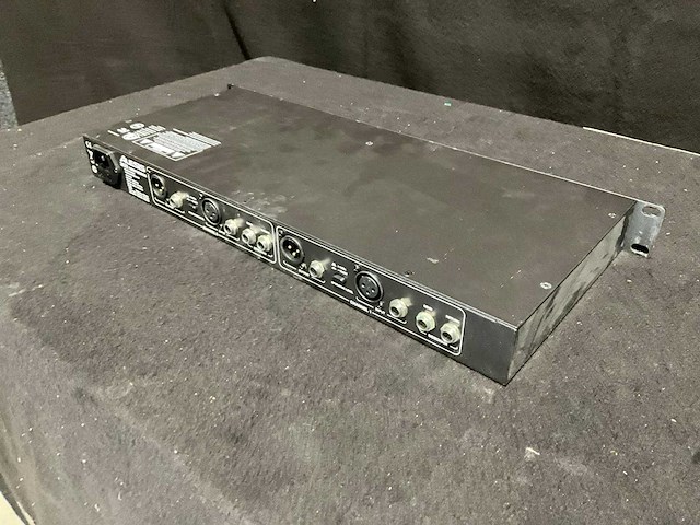 Alesis 3632 compressor - afbeelding 5 van  11