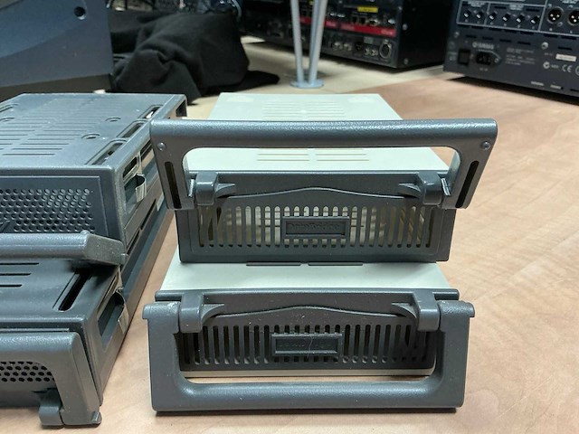 Alesis hd24 hdd caddy (4x) - afbeelding 2 van  3