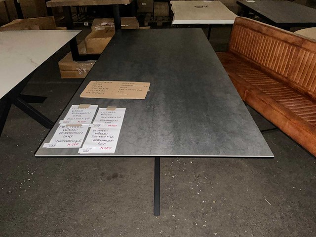 Alesso eetkamertafel 240cm - afbeelding 2 van  5