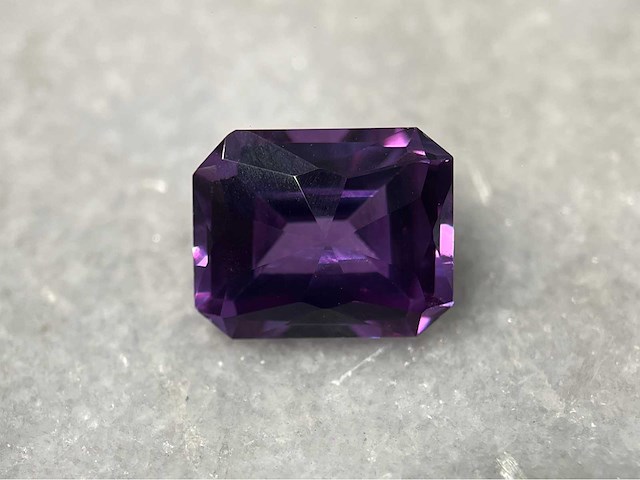 Alexandriet - ca. 5 carat paarse alexandriet - afbeelding 1 van  5