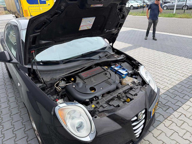 Alfa - romeo - mito 1.3 jtdm eco dist. - personenauto - 2012 - afbeelding 5 van  24