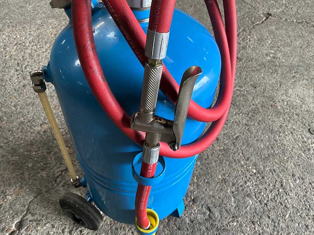Alfa lub pneumatische vetspuit - afbeelding 2 van  5