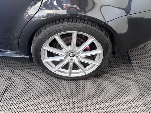 Alfa romeo - 159 - sportwagon - 1.9 jtd ti - car - 2008 - afbeelding 5 van  24