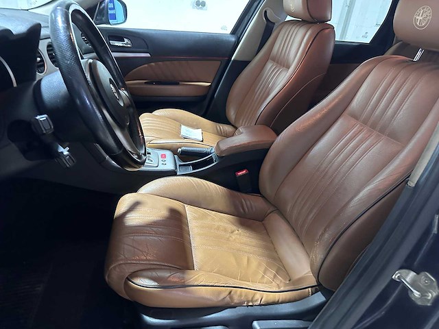 Alfa romeo - 159 sportwagon - 1.9 jtd q-tr. prog. - 56-gjp-9- 2009 - afbeelding 5 van  16