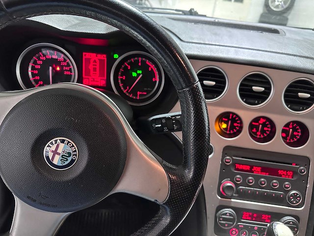 Alfa romeo - 159 sportwagon - 1.9 jtd q-tr. prog. - 56-gjp-9- 2009 - afbeelding 17 van  18