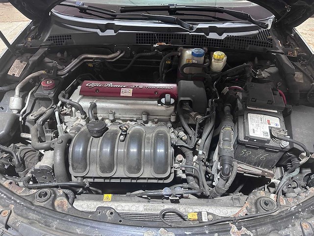 Alfa romeo - 159 sportwagon - 1.9 jts distinctive - 83-xk-dh- 2007 - afbeelding 9 van  18