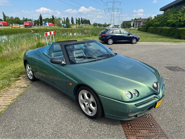 Alfa romeo - 1998 - spider v6 - 3.0-12v v6 - personenauto - afbeelding 12 van  24