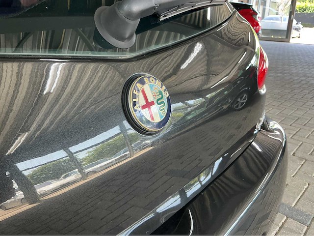 Alfa romeo - 2006 - 147 - gta - personenauto - afbeelding 5 van  28