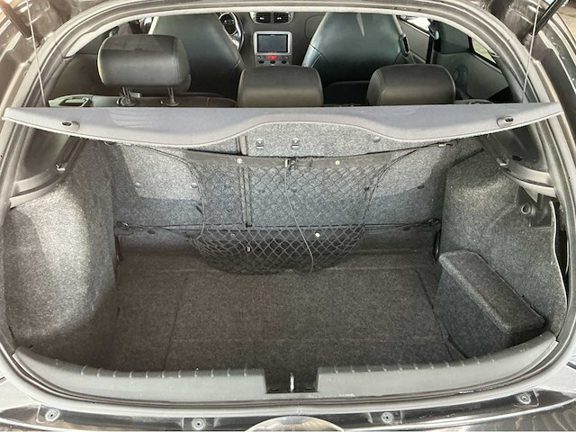 Alfa romeo - 2006 - 147 - gta - personenauto - afbeelding 19 van  28