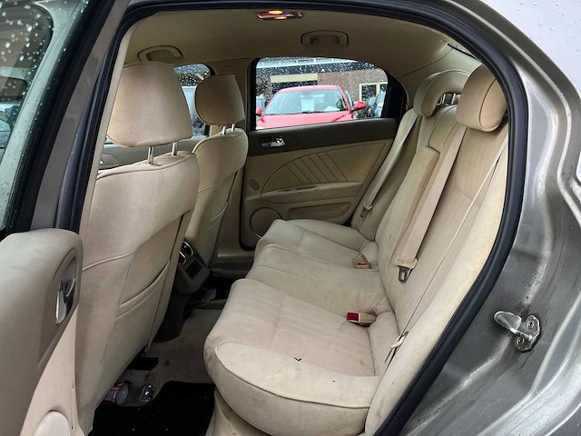 Alfa romeo - 2006 - 159 - 1.9 jts distinctive - 63-tg-hd - afbeelding 2 van  10