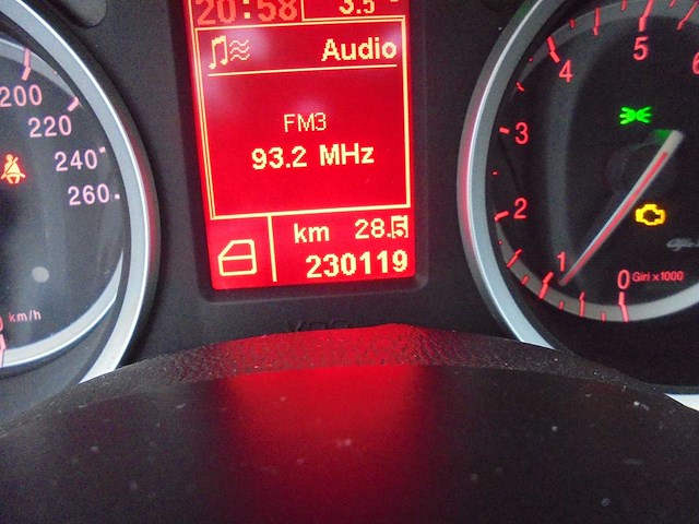 Alfa romeo - 2007 - 159 - 2.2 jts sport - 63-tp-zf - afbeelding 6 van  14