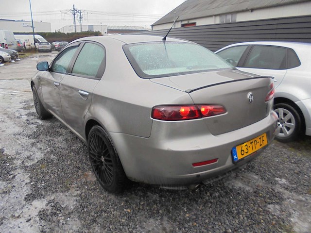 Alfa romeo - 2007 - 159 - 2.2 jts sport - 63-tp-zf - afbeelding 9 van  14