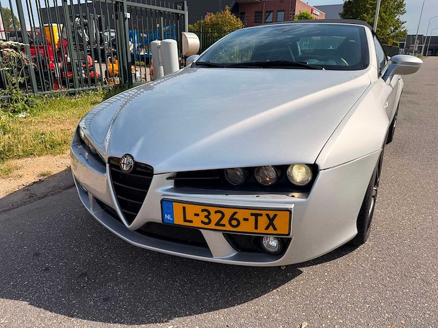 Alfa romeo - 2008 - spider - 3.2 jts q4 exclusive - personenauto - afbeelding 5 van  24