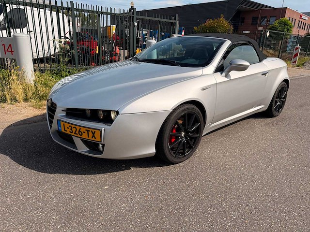 Alfa romeo - 2008 - spider - 3.2 jts q4 exclusive - personenauto - afbeelding 1 van  24