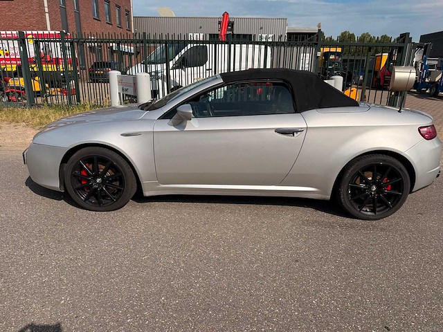 Alfa romeo - 2008 - spider - 3.2 jts q4 exclusive - personenauto - afbeelding 12 van  24