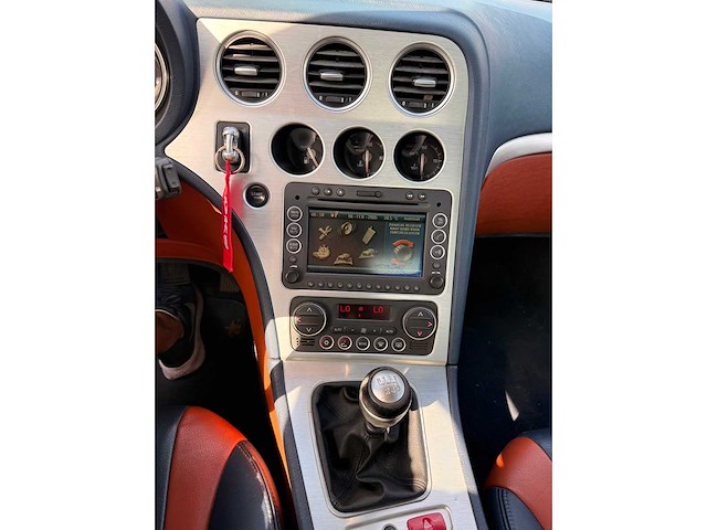 Alfa romeo - 2008 - spider - 3.2 jts q4 exclusive - personenauto - afbeelding 18 van  24