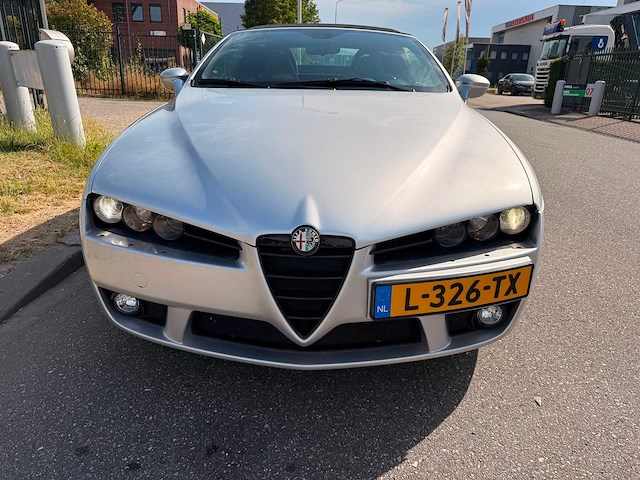 Alfa romeo - 2008 - spider - 3.2 jts q4 exclusive - personenauto - afbeelding 21 van  24
