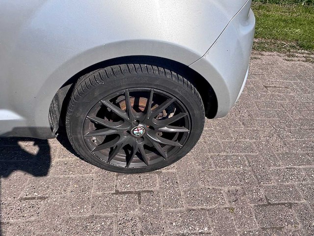 Alfa romeo - 2009 - mito - 1.4 progression - personenauto - afbeelding 11 van  29