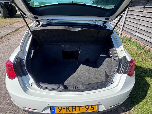 Alfa romeo - 2013 - giulietta - 1.4 t bns exec - personenauto - afbeelding 13 van  30