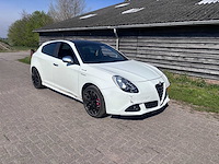 Alfa romeo - 2013 - giulietta - 1.4 t bns exec - personenauto - afbeelding 20 van  30