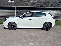 Alfa romeo - 2013 - giulietta - 1.4 t bns exec - personenauto - afbeelding 12 van  30