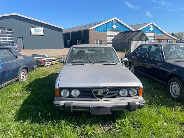 Alfa romeo - alfa 6 - alfa 6 2.5 - alfa romeo alfa 6 2.5 v6 - afbeelding 5 van  11
