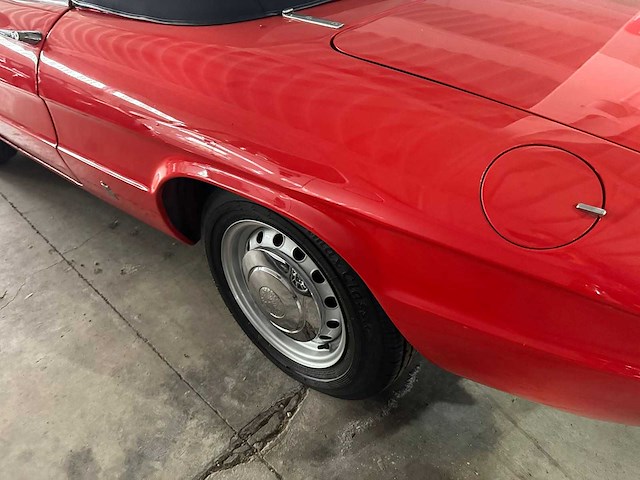 Alfa romeo - duetto - spider - oldtimer - afbeelding 23 van  26
