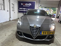 Alfa romeo - giulietta - 1.4 t distinctive - 94-rzf-8- 2011 - afbeelding 12 van  16