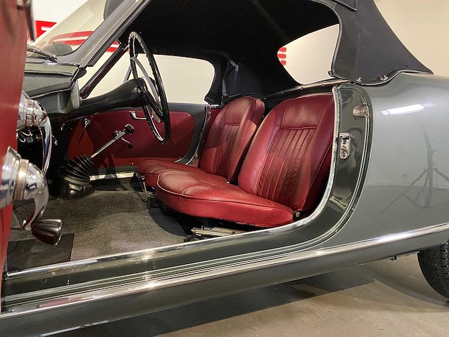 Alfa romeo - giulietta spider - cabriolet - oldtimer - afbeelding 17 van  55