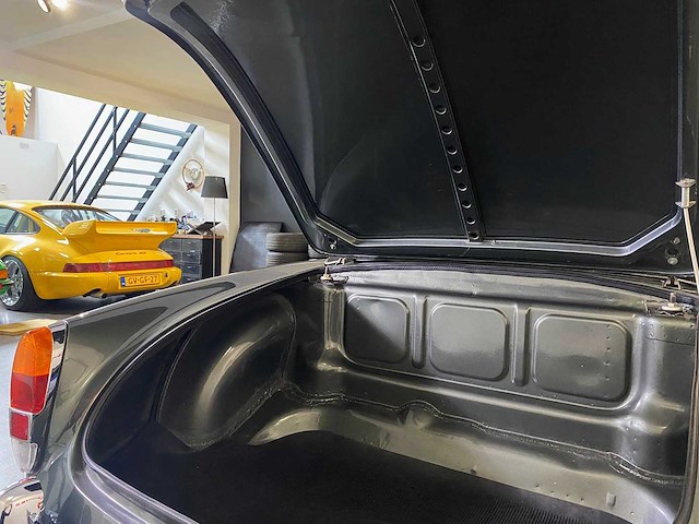 Alfa romeo - giulietta spider - cabriolet - oldtimer - afbeelding 32 van  55