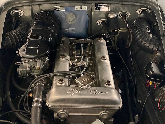 Alfa romeo - giulietta spider - cabriolet - oldtimer - afbeelding 38 van  55
