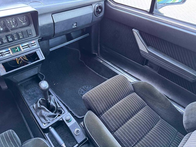 Alfa romeo - gtv 6 - grand prix edition - 2.5 v6 - 1986 - py-32-tt - afbeelding 7 van  31