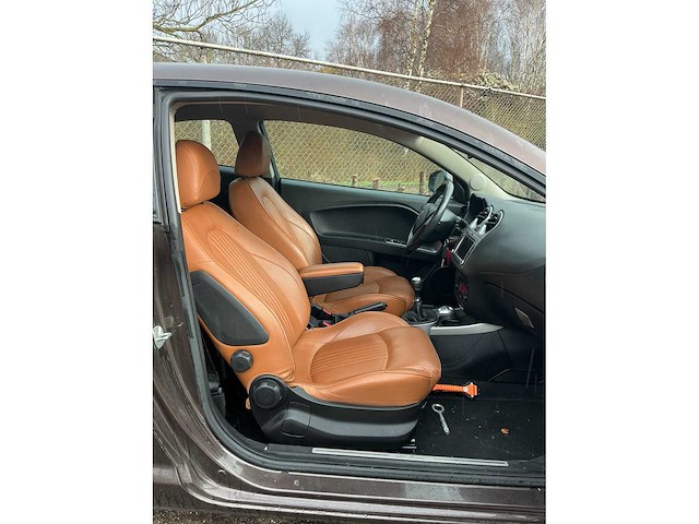 Alfa romeo - mito - 1.3 jtdm eco dist. - 21-tjg-8 - afbeelding 2 van  16