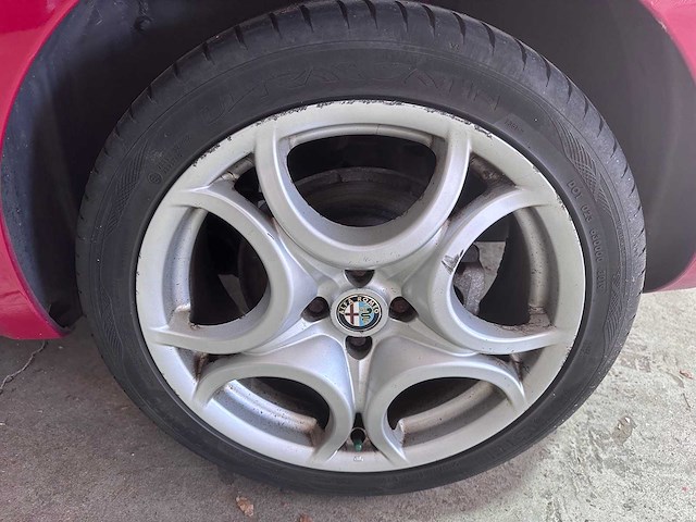 Alfa romeo - mito - 1.3 jtdm eco essent. - 30-rfr-5- 2011 - afbeelding 5 van  19