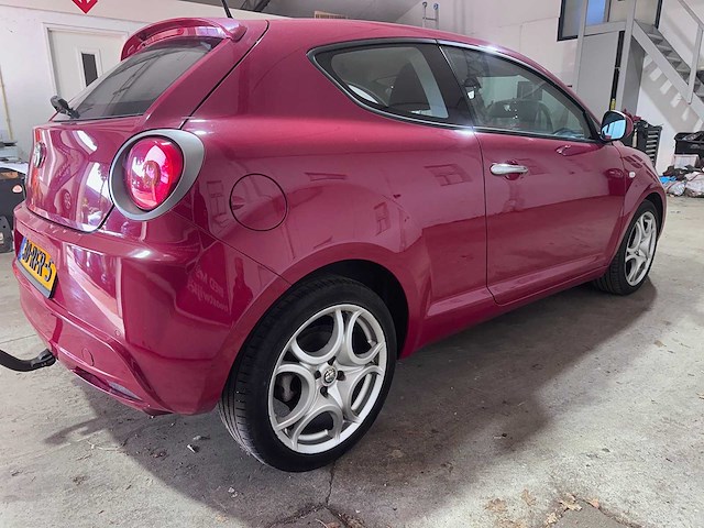 Alfa romeo - mito - 1.3 jtdm eco essent. - 30-rfr-5- 2011 - afbeelding 8 van  19