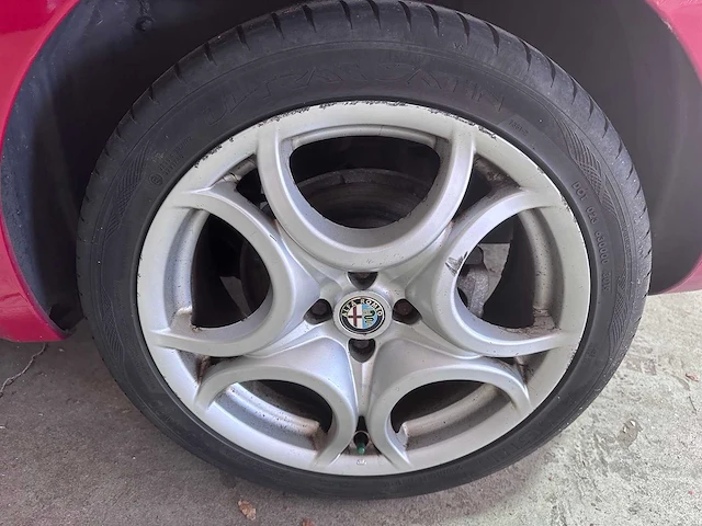 Alfa romeo - mito - 1.3 jtdm eco essent. - 30-rfr-5- 2011 - afbeelding 8 van  19
