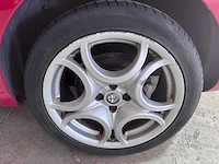 Alfa romeo - mito - 1.3 jtdm eco essent. - 30-rfr-5- 2011 - afbeelding 8 van  19
