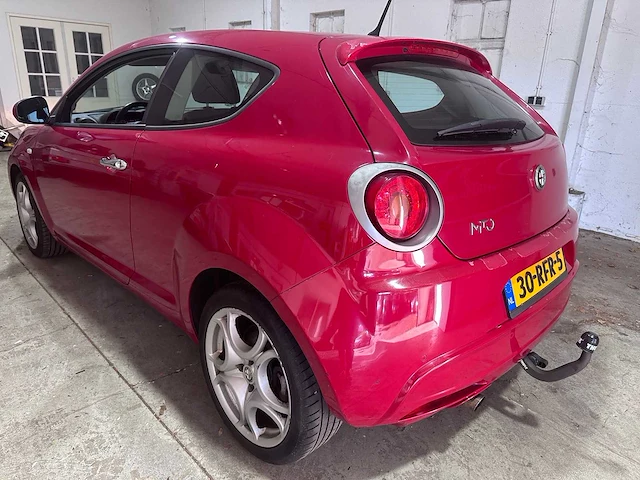 Alfa romeo - mito - 1.3 jtdm eco essent. - 30-rfr-5- 2011 - afbeelding 12 van  19