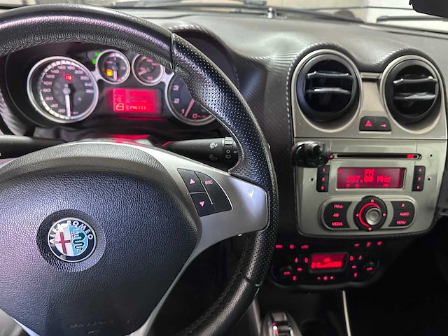 Alfa romeo - mito - 1.4 t distinctive - 88-kvd-1- 2010 - afbeelding 14 van  15