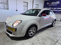 Alfa romeo - mito - 1.4 t distinctive - 88-kvd-1- 2010 - afbeelding 1 van  8