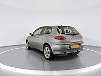 Alfa romeo 147 1.6 ts edizione limitata 2003 | 77-lz-pt - afbeelding 24 van  26