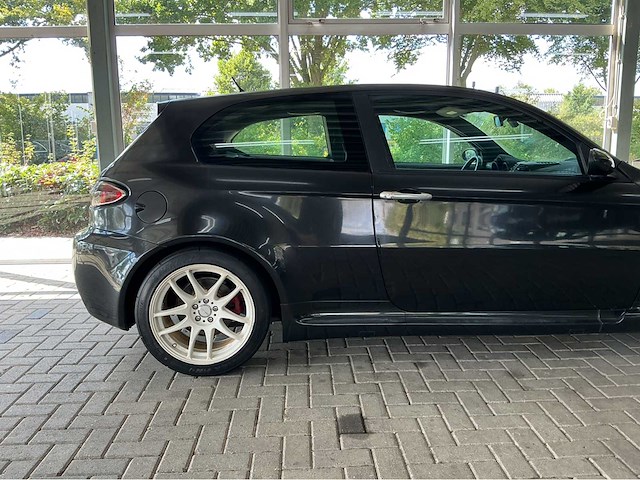 Alfa romeo 147 gta | 3.2 liter busso v6 | 250 pk | 2003 | youngtimer | handgeschakeld | 3 deurs | voorwielaandrijving | btw auto - afbeelding 1 van  34