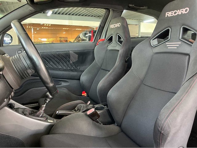 Alfa romeo 147 gta | 3.2 liter busso v6 | 250 pk | 2003 | youngtimer | handgeschakeld | 3 deurs | voorwielaandrijving | btw auto - afbeelding 6 van  34