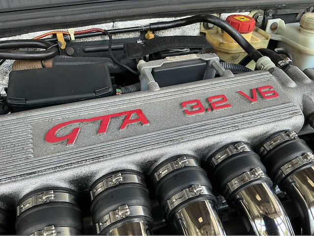 Alfa romeo 147 gta | 3.2 liter busso v6 | 250 pk | 2003 | youngtimer | handgeschakeld | 3 deurs | voorwielaandrijving | btw auto - afbeelding 17 van  34