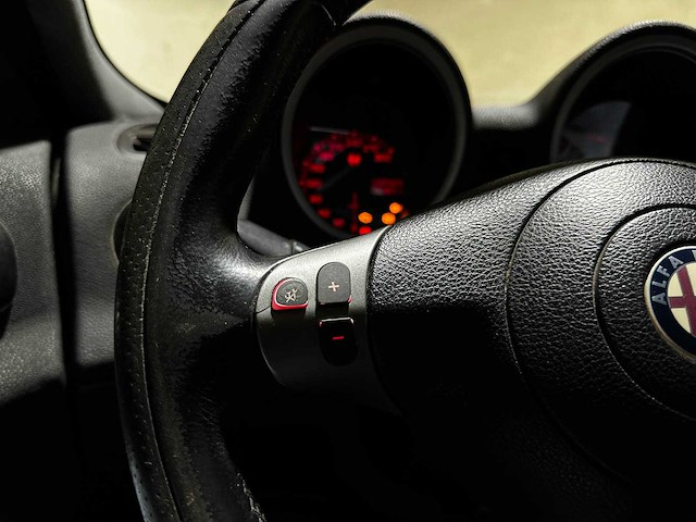 Alfa romeo 156 gta 3.2 v6 berlina 250pk 2003 (original-nl), 51-lv-rh youngtimer - afbeelding 13 van  44