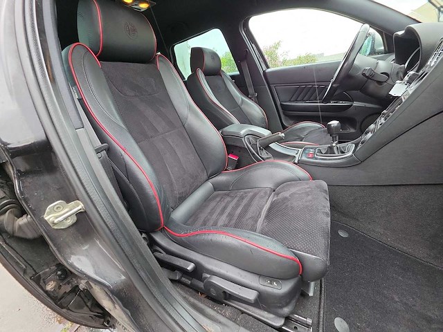 Alfa romeo 159 sportwagon 1.7 t distinctive 2013 | 20-zxb-6 - afbeelding 21 van  28