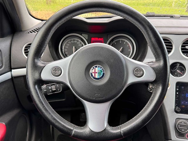 Alfa romeo 159 sportwagon 2.2 jts distinctive , 83-tf-lx - afbeelding 17 van  19